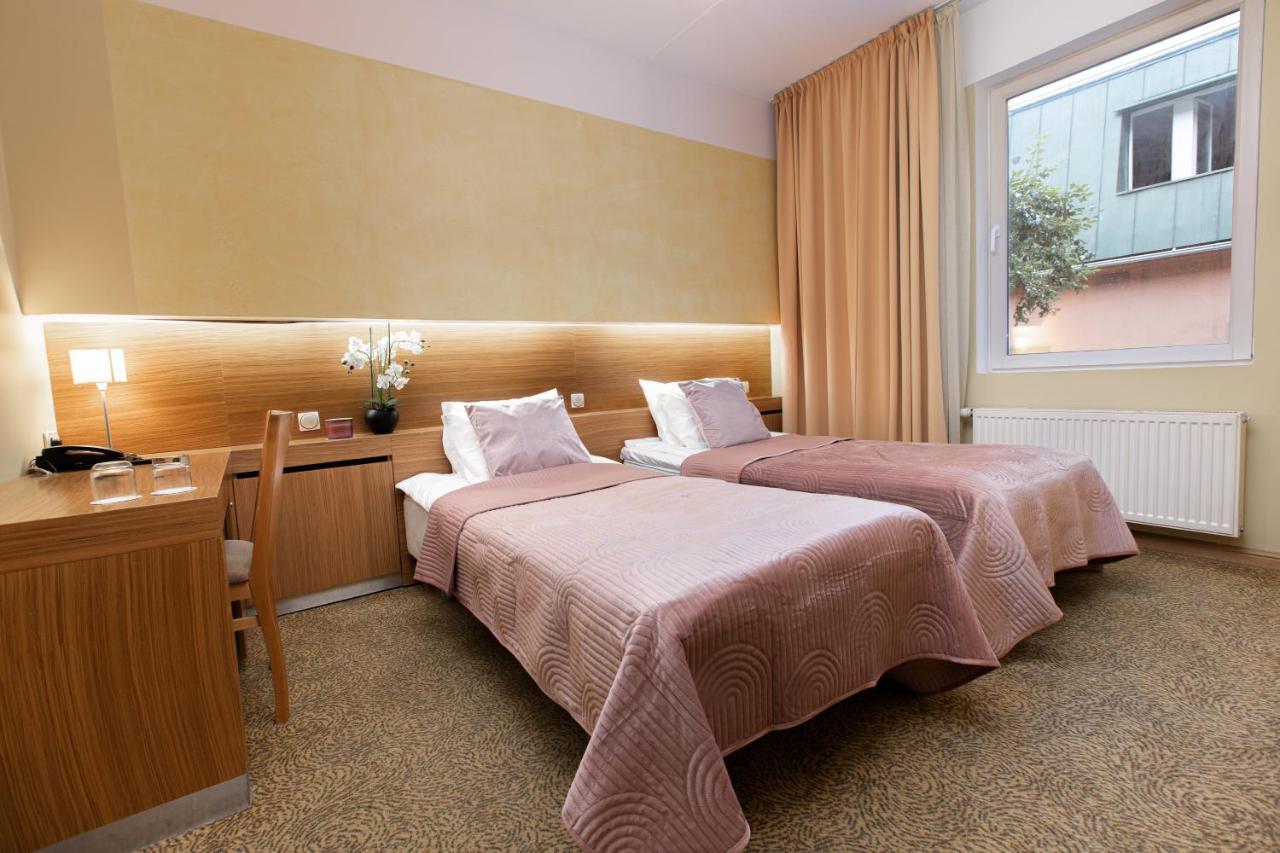 โฮเต็ล เบิร์น บาย ทาลลินน์โฮเต็ล Hotel ภายนอก รูปภาพ